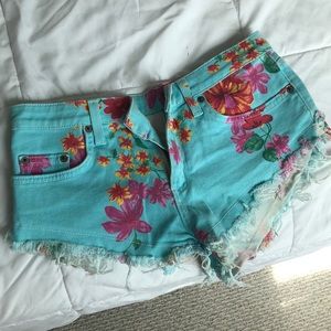 Floral carmar shorts